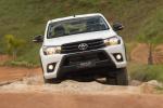 Toyota Hilux SR Challenge Double Cab 2017 года (LA)